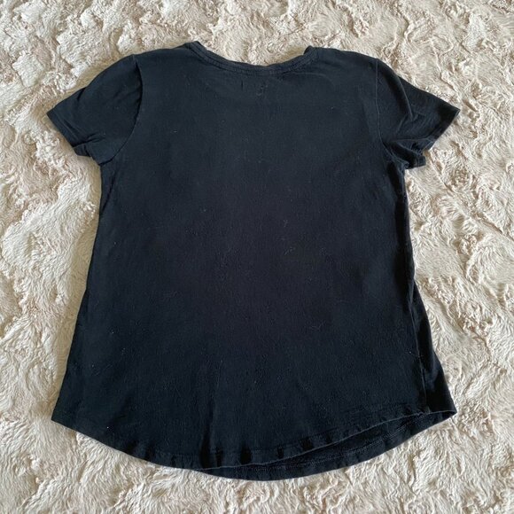 Old Navy Womans XS Over the Moon Graphic Pocket Black T-Shirt - Picture 3 of 8